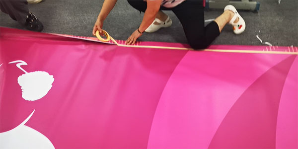 成都廣告公司噴繪布如何安裝？