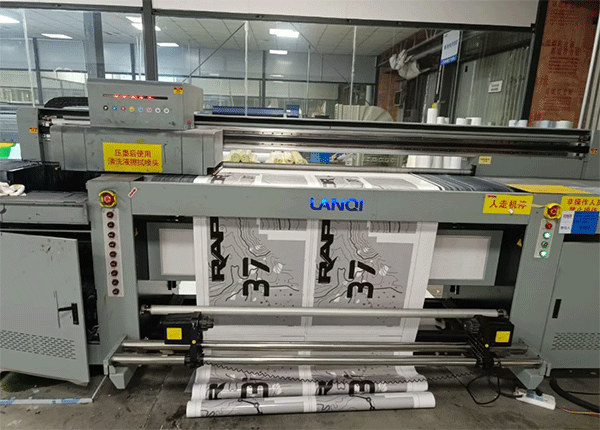 UV打印機有什么樣的優(yōu)勢呢？有哪些優(yōu)勢？