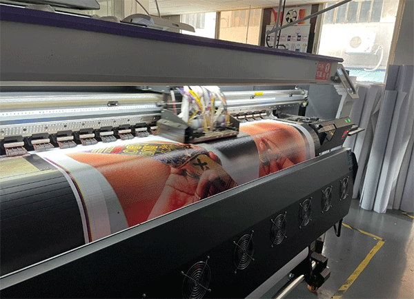 UV噴繪機的工作原理是怎樣的？有哪些？