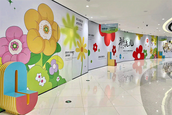 成都室外噴繪和室內(nèi)噴繪有什么區(qū)別？?jī)r(jià)格是多少？